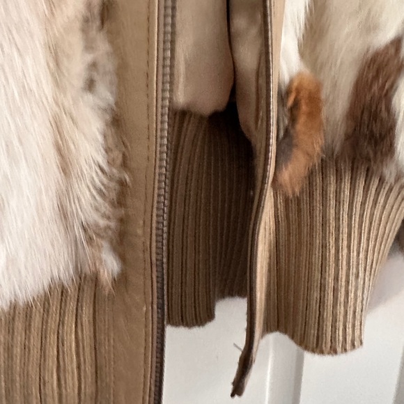 FABULOUS
Rabbit Bomber coat by Black Rivet .Multicolor - Picture 8 of 13